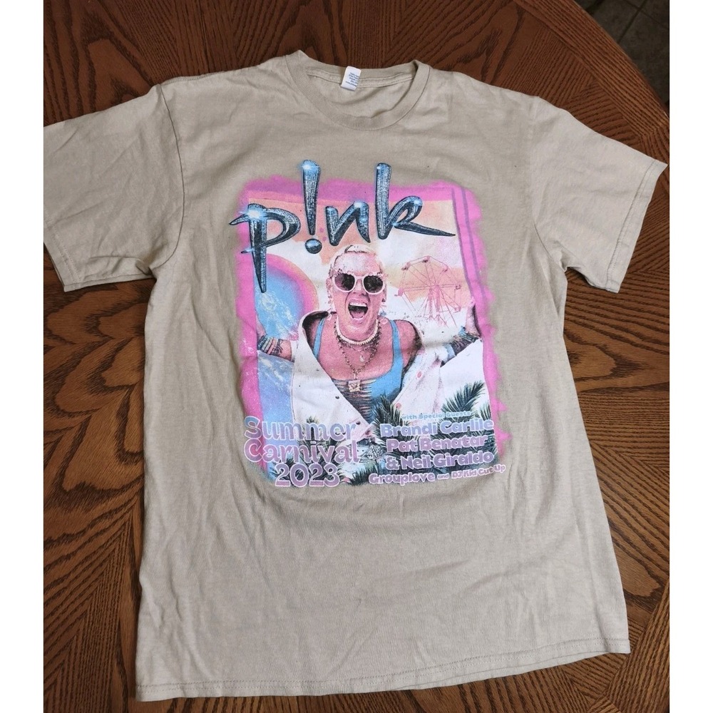 TRUSTFALL P!nk Tour 2023 Pink Graphic Short Sleeve T-Shirt Women's Size Medium‎